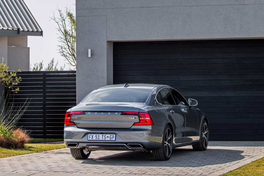  Volvo S90 T6 R-Design 2017 года  (ZA) (фото 20 из 20)